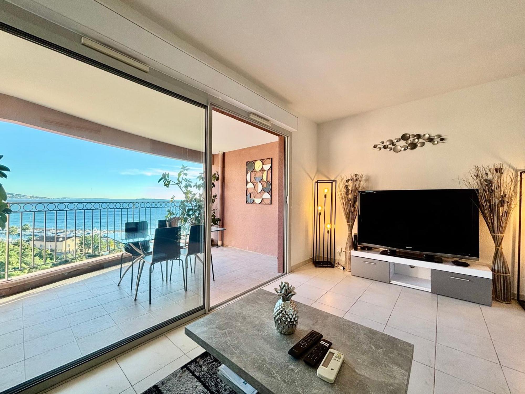 Apartamento Superbe 3 pièces sur la baie de Théoule Exterior foto