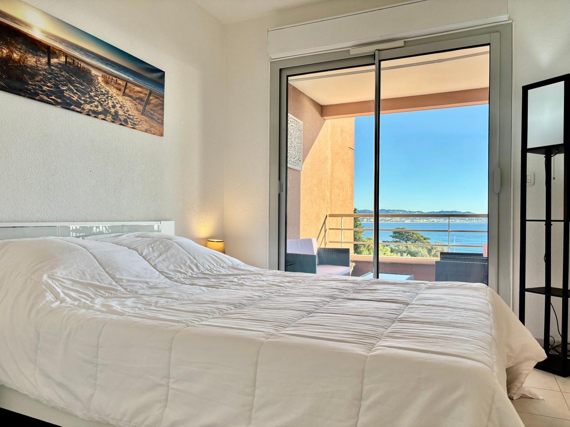 Apartamento Superbe 3 pièces sur la baie de Théoule Exterior foto